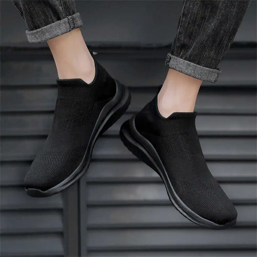 Women Accessories Business Name Ideas - Бежевые мягкие новые новые теннисные туфли,