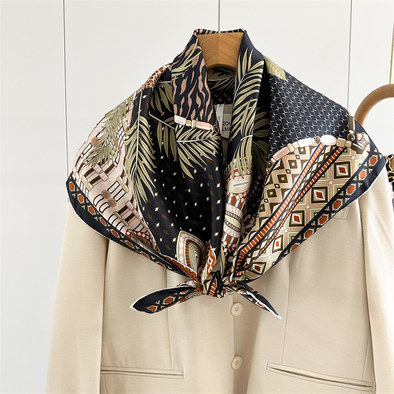 Accessories Brand For Women - Саржевый шелковый шарф 90 см, брендовые