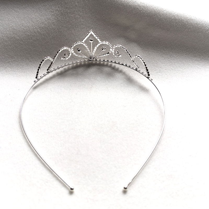Серебряная корона со стразами, – обзор и цена Queen Accessories